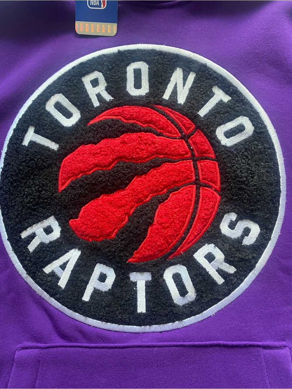 NWT Toronto Raptors NBA Hoodie Purple Chenille Patch Logo - Men’s Size M - New - Picture 3 of 12